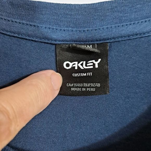 Oakley Iridium T Shirt NWT - Picture 4 of 9